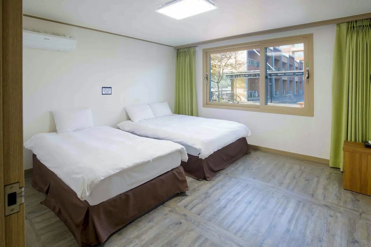 Suandsu Resort Jeju 3*,